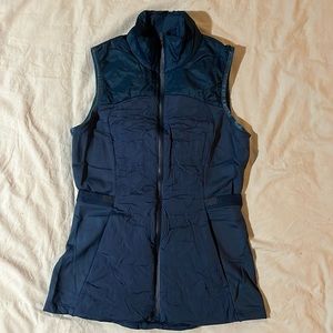 lululemon down for it all vest | size 4 | blue